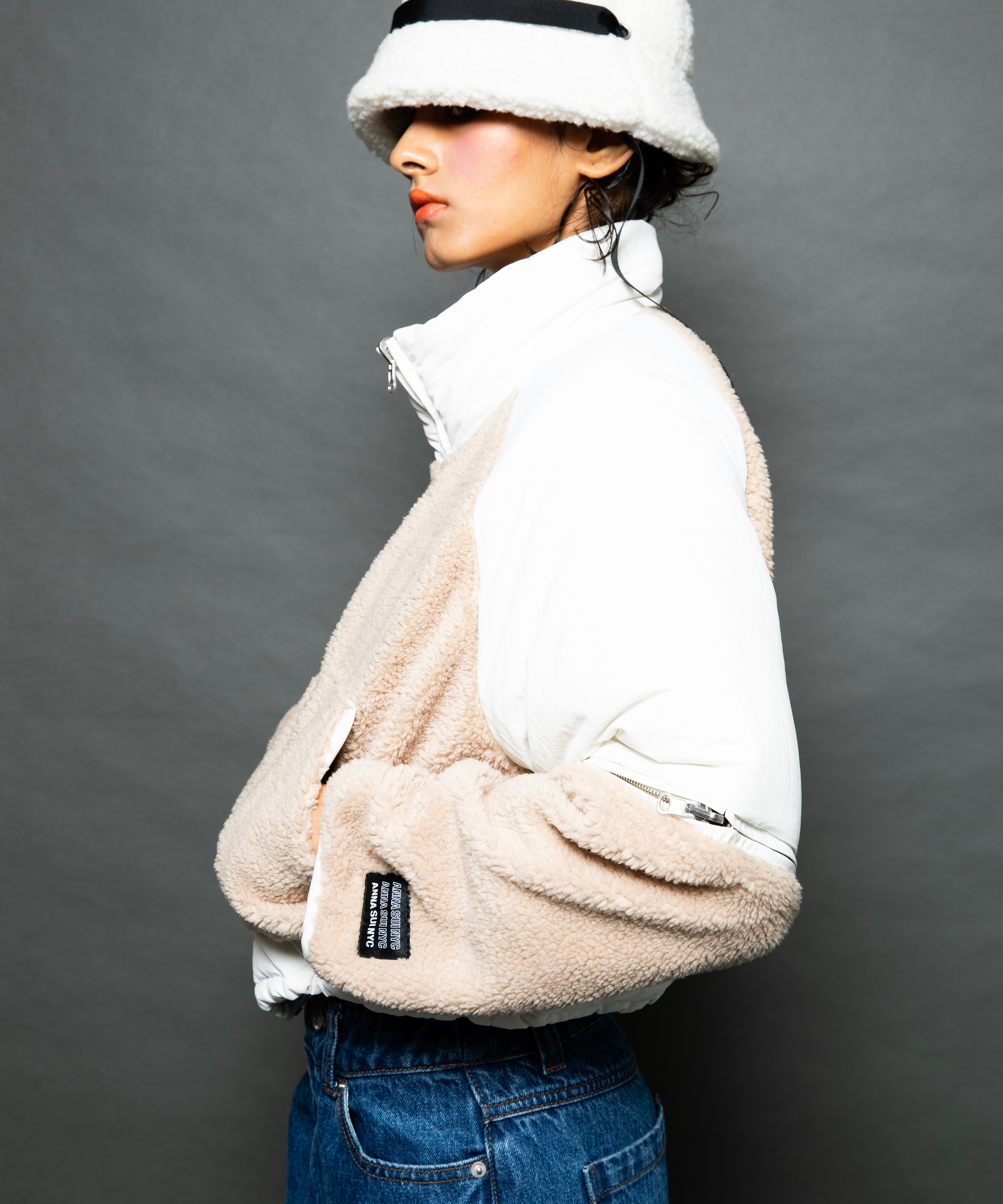 シャカモコジャンパー