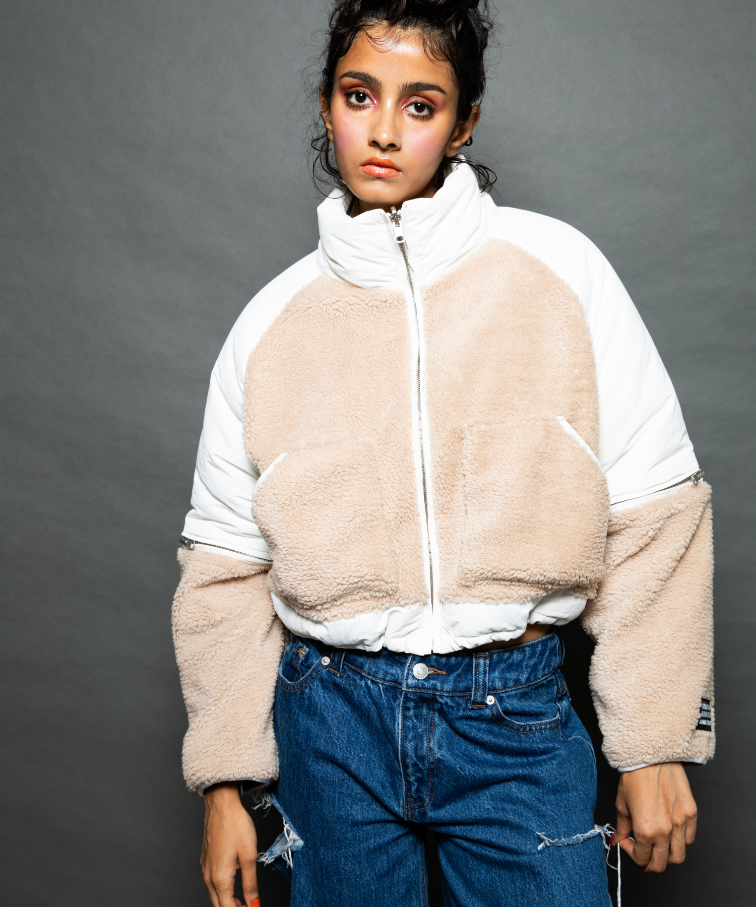 シャカモコジャンパー