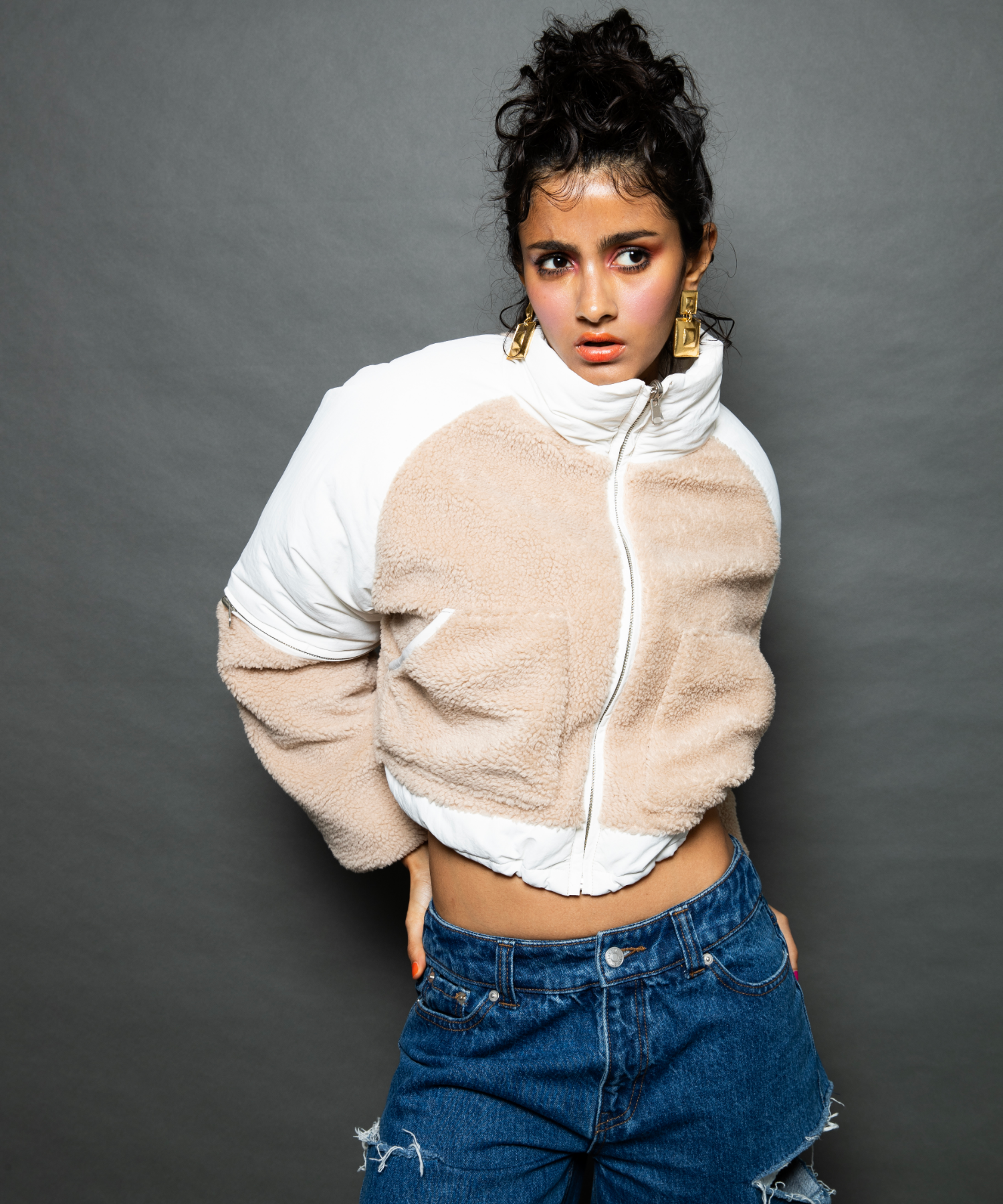 シャカモコジャンパー