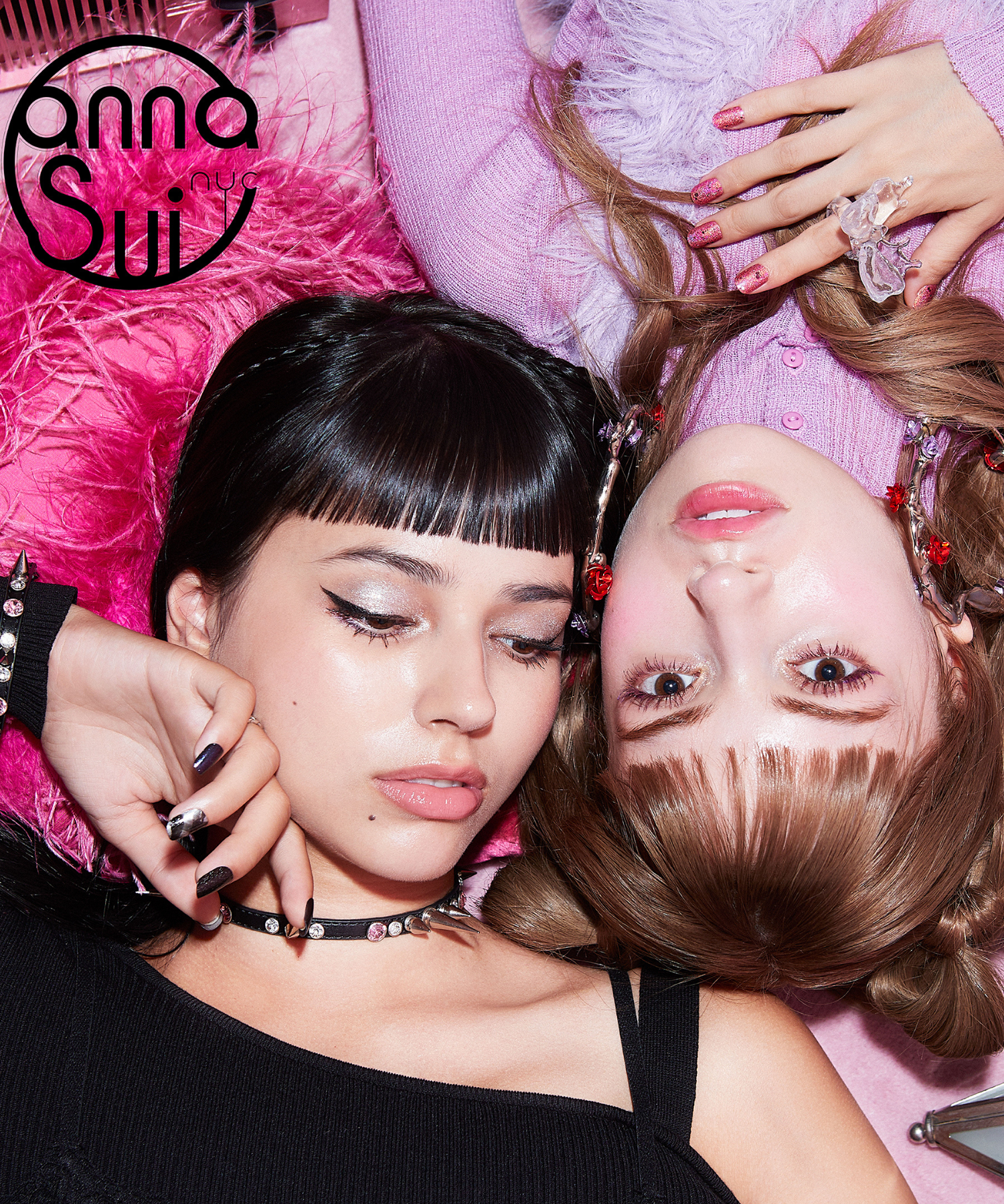 使用カラー:(左)04 ポップでロックなトゥインクルパレット(右)02 儚くスウィートなピンクベージュパレット