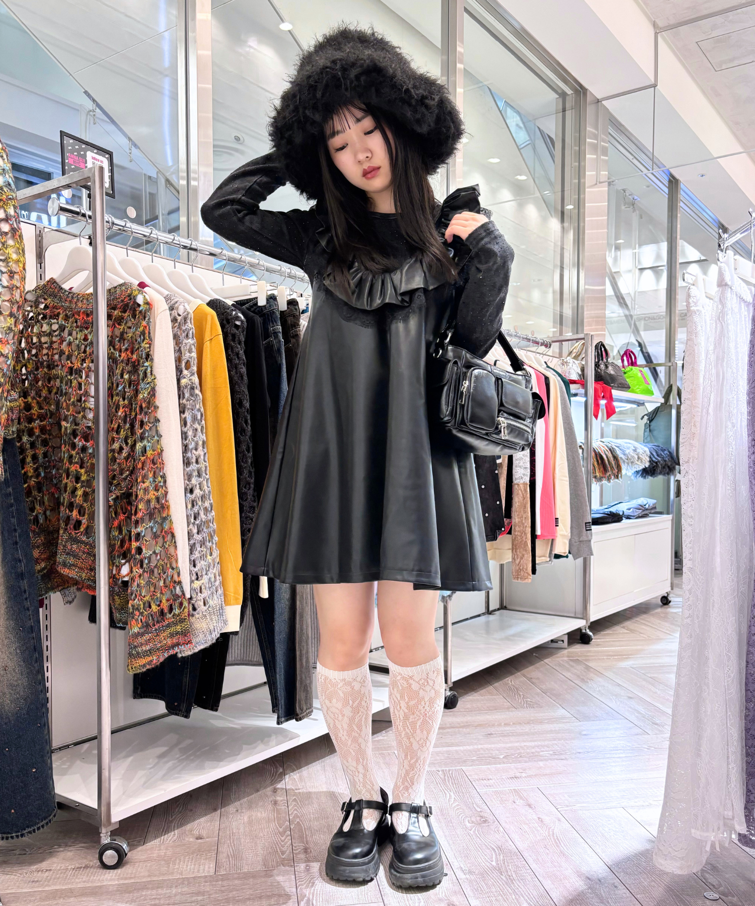 153cm