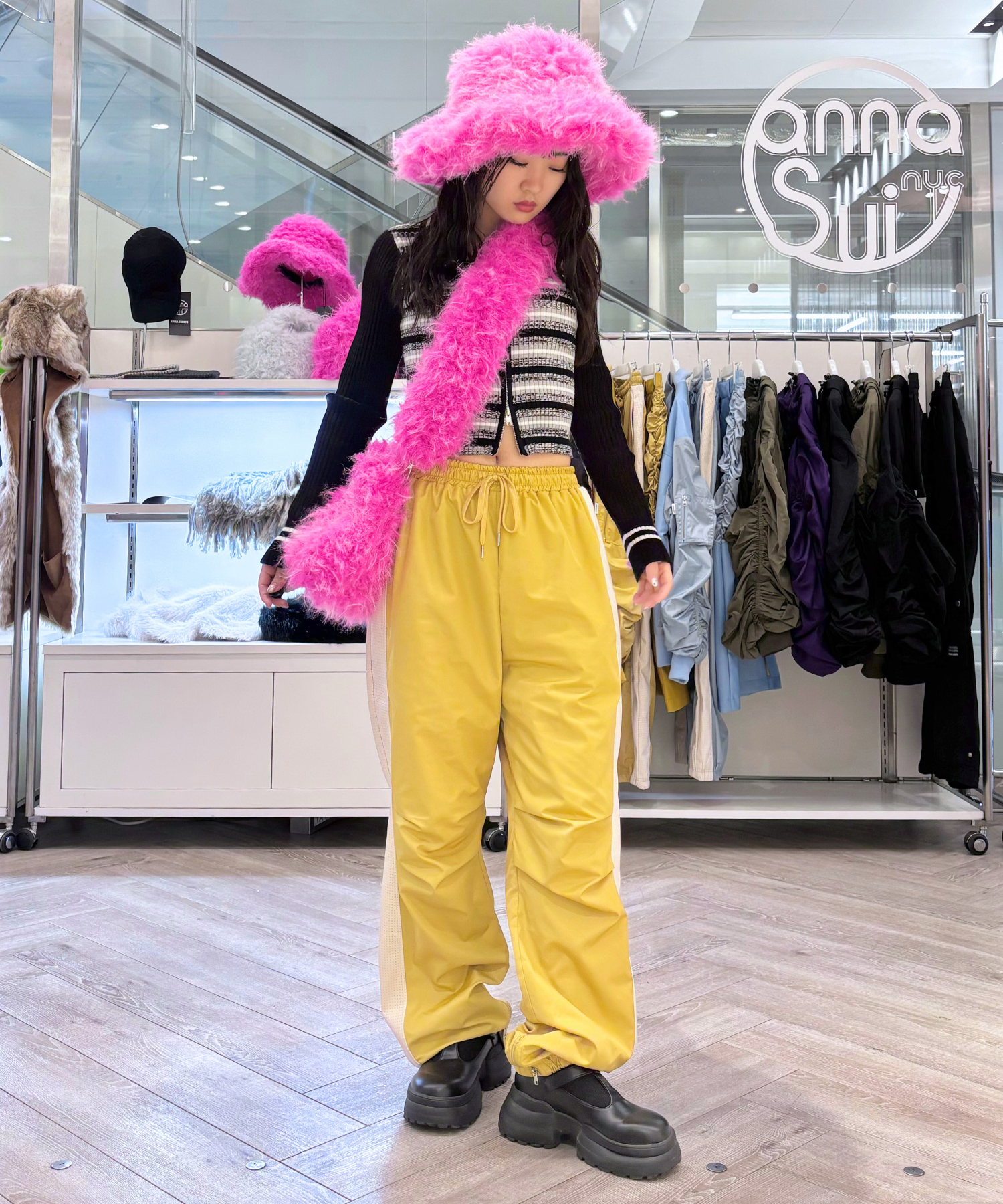 153cm