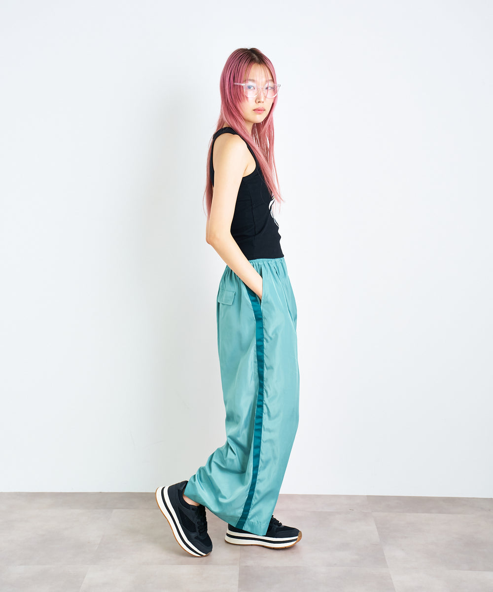 サイドラインワイドパンツ