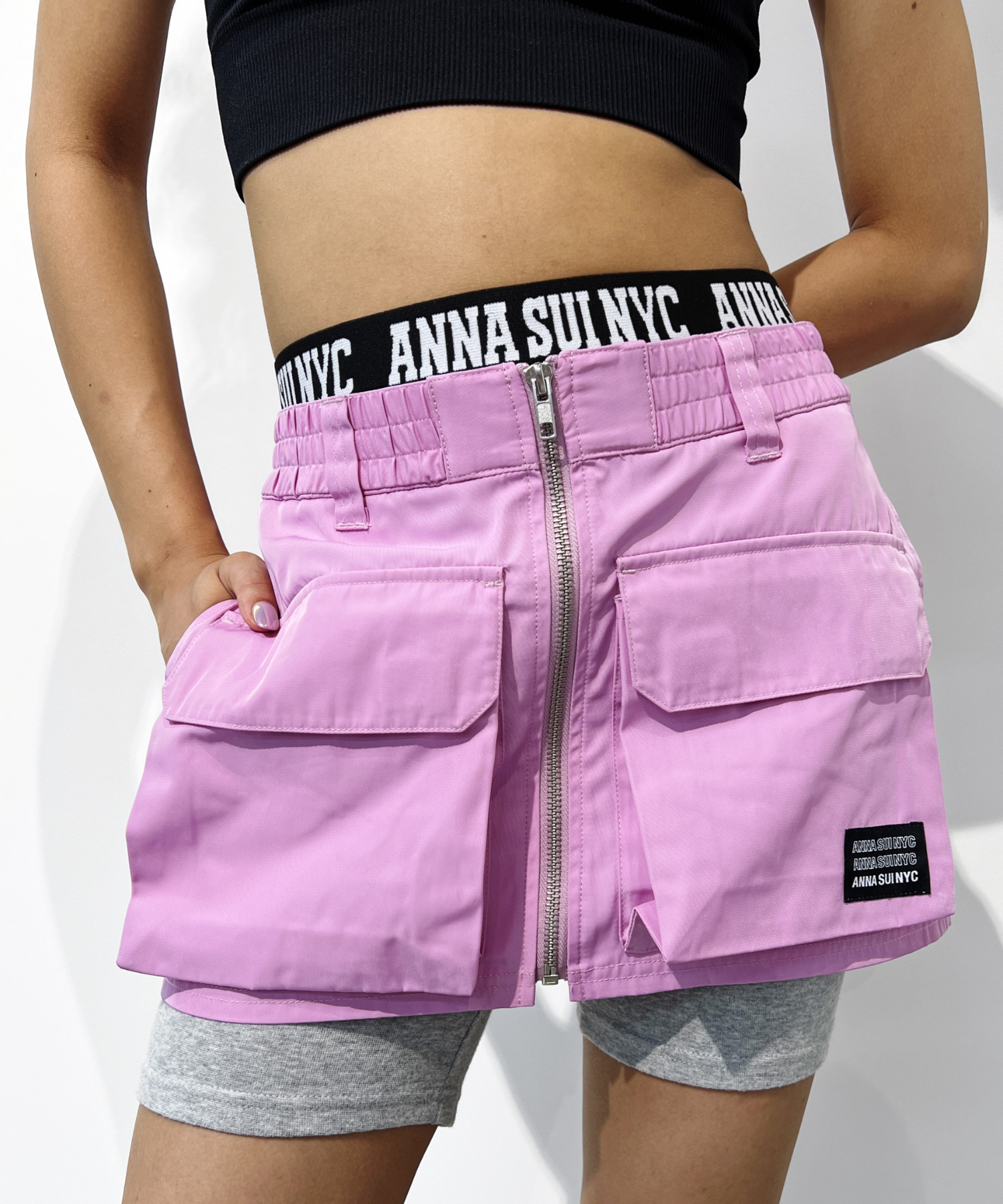 シャカ2ビッグポケットショートスカート – ANNA SUI NYC