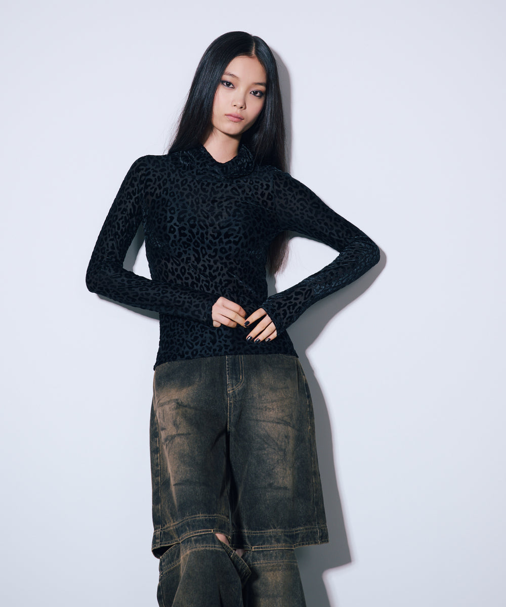 総柄シアータートルネック