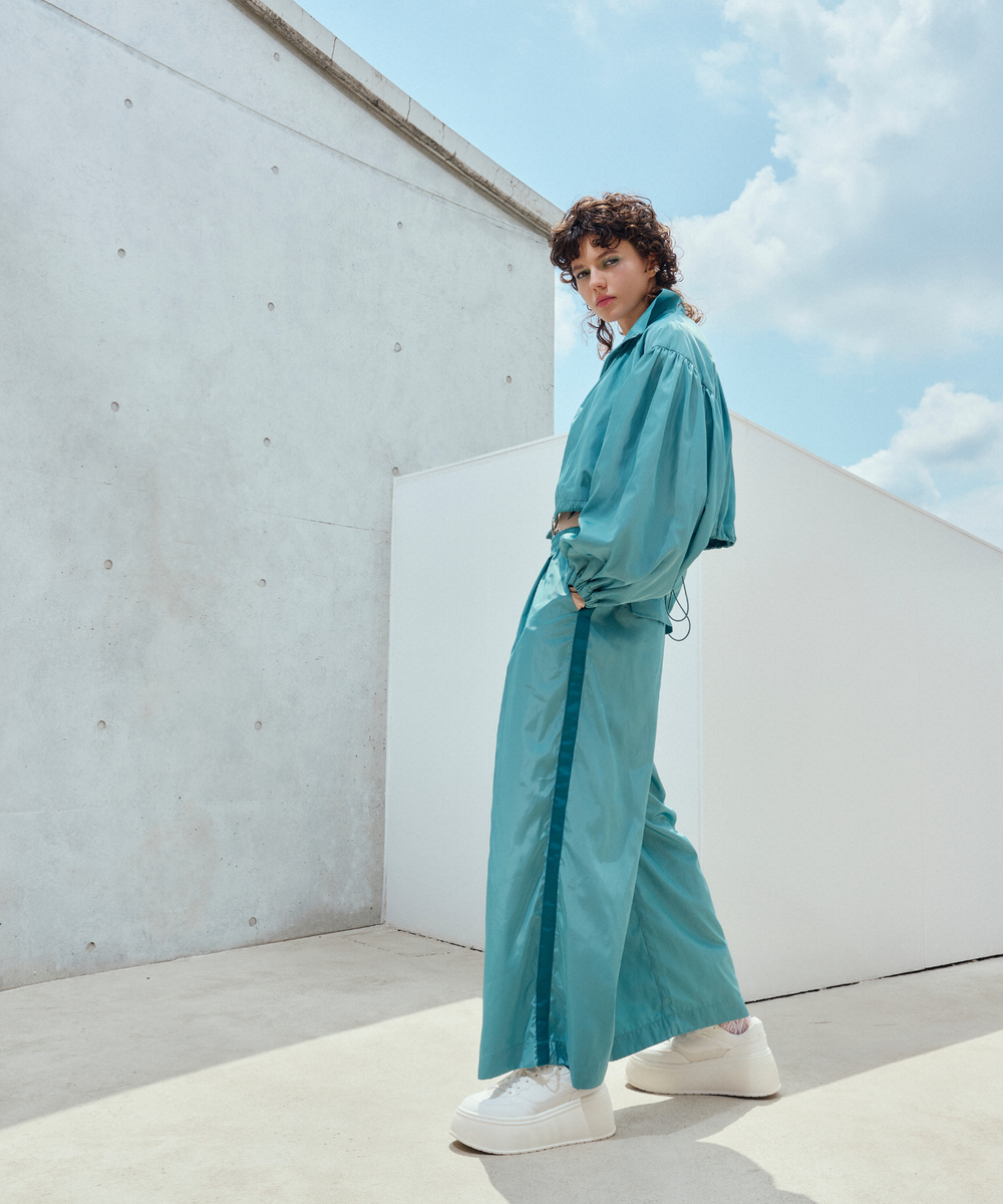 サイドラインワイドパンツ