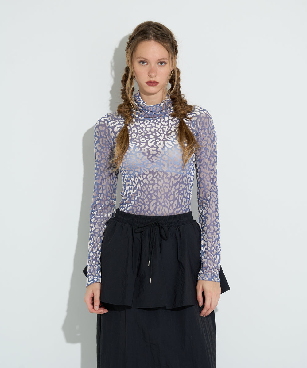 総柄シアータートルネック