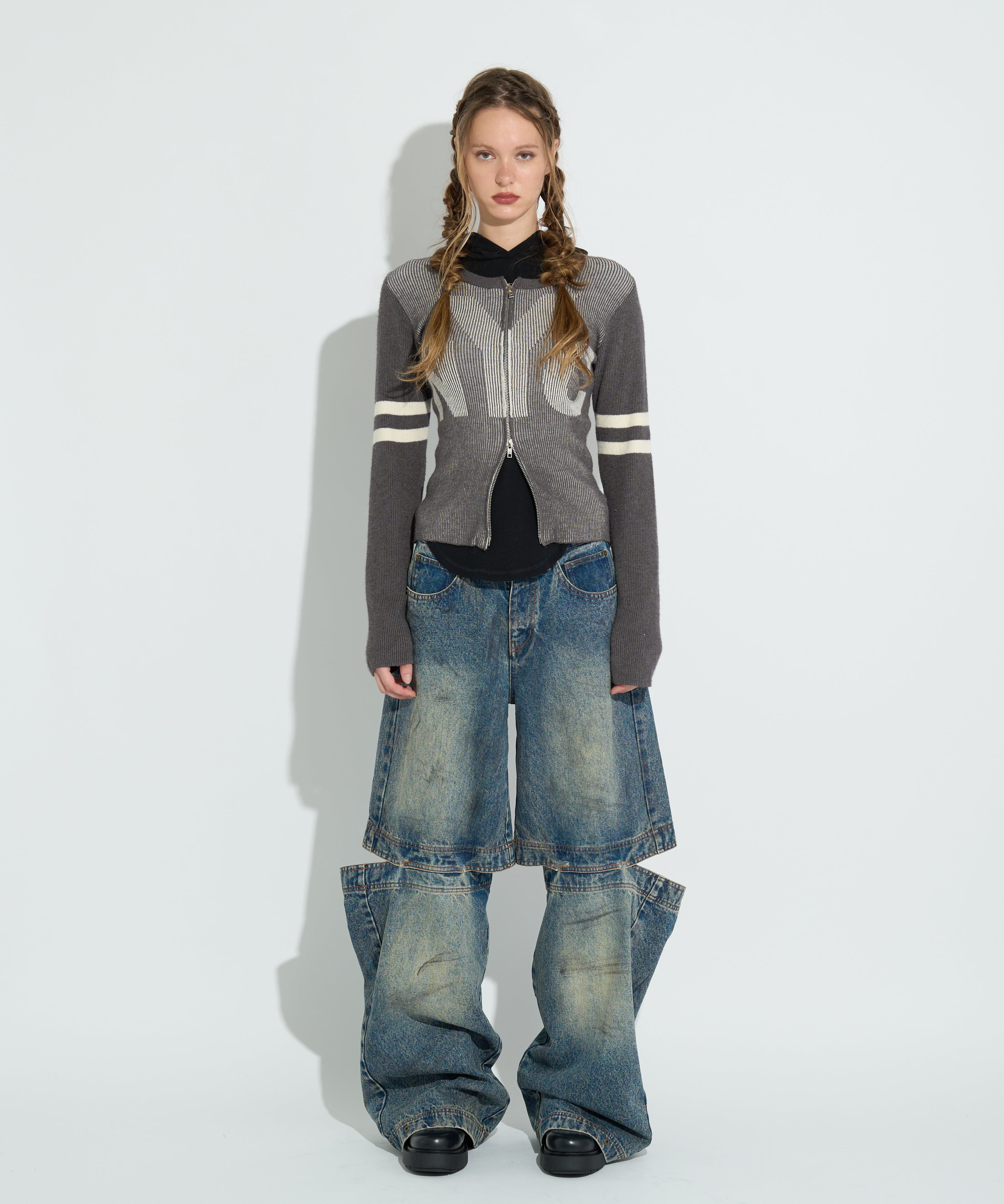 テレ東ドラマ「ベイビーわるきゅーれ エブリデイ！」にて、衣装