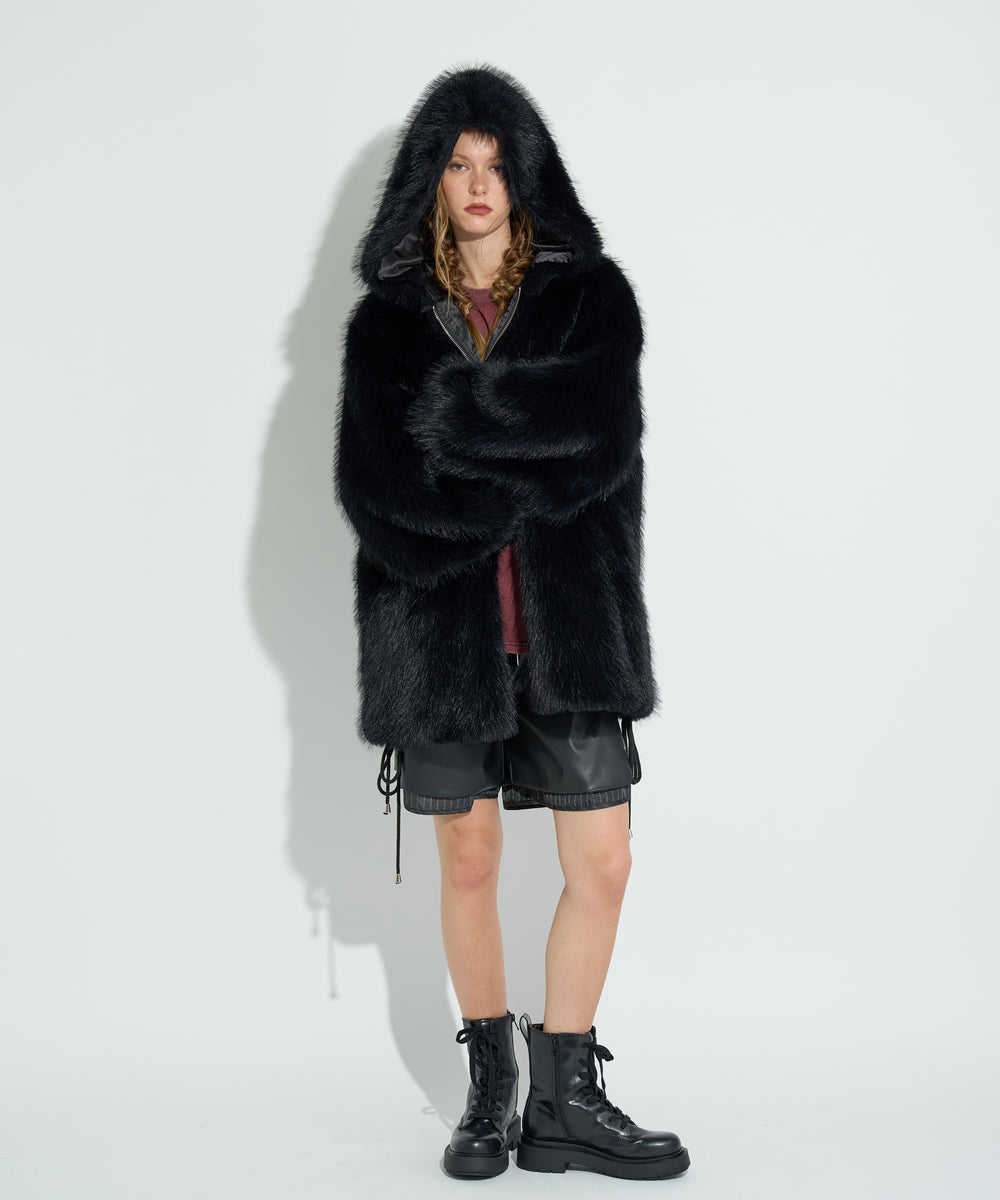 レザーハーフパンツ