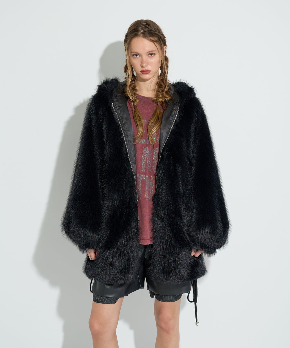 レザーハーフパンツ