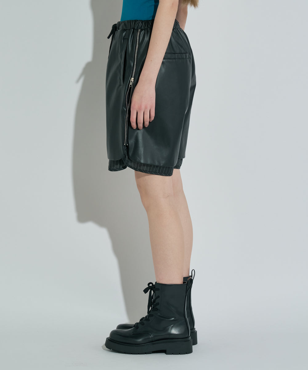 レザーハーフパンツ